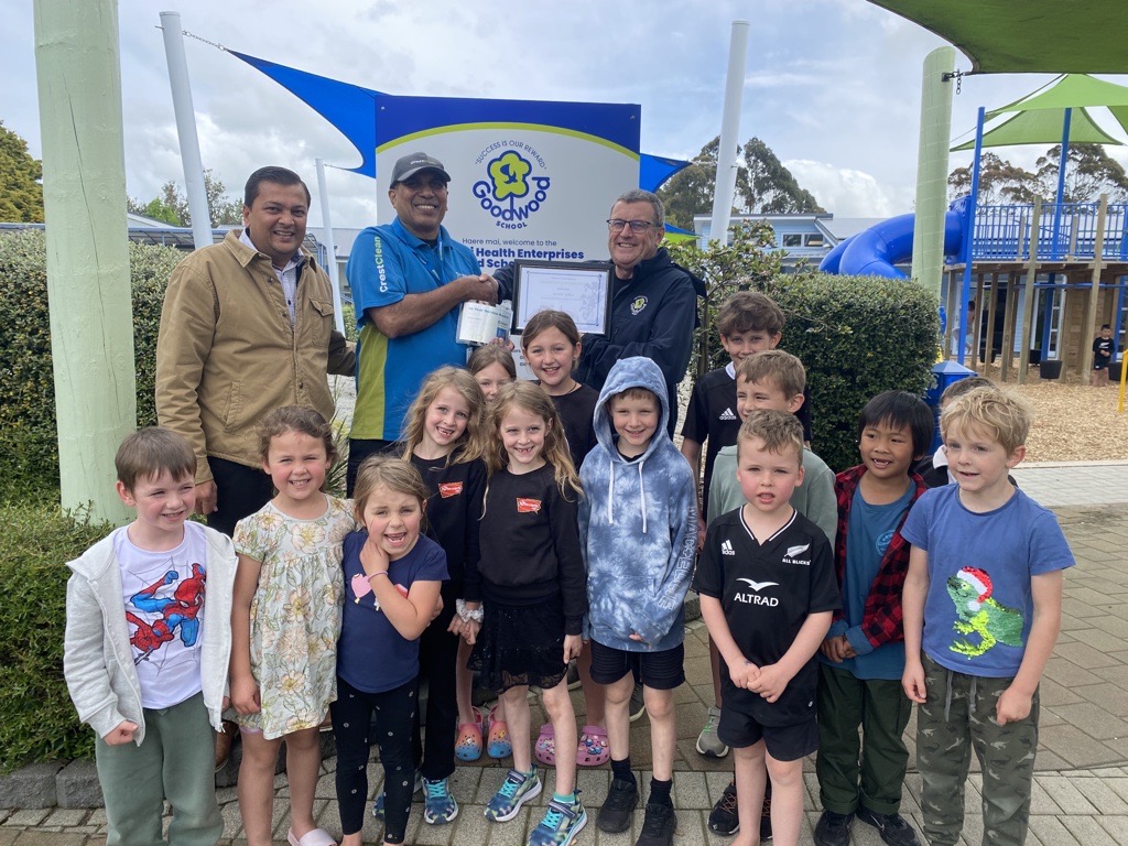 Goodwood School cheers for Krishn and Sangeeta’s 10-Year Long Service